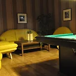 Hotel Blues